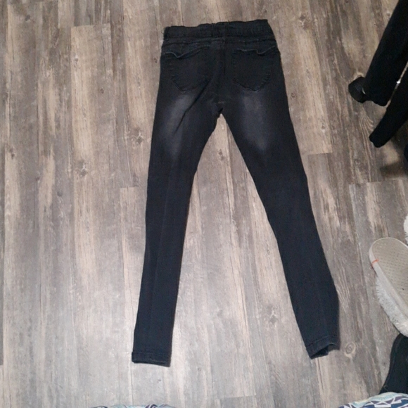 Ripped jeans - Picture 2 of 2